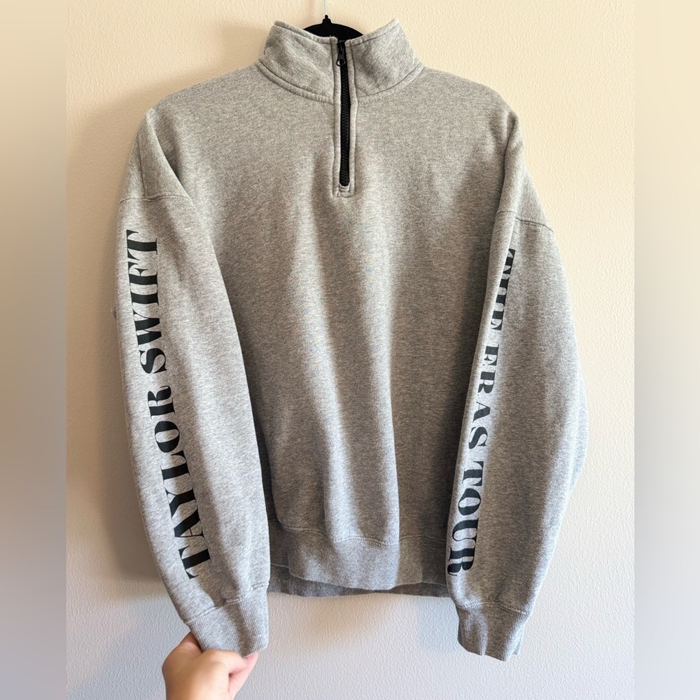 Taylor Swift Gray The Eras Tour Quarter Zip Pullover Sweatshirt size small